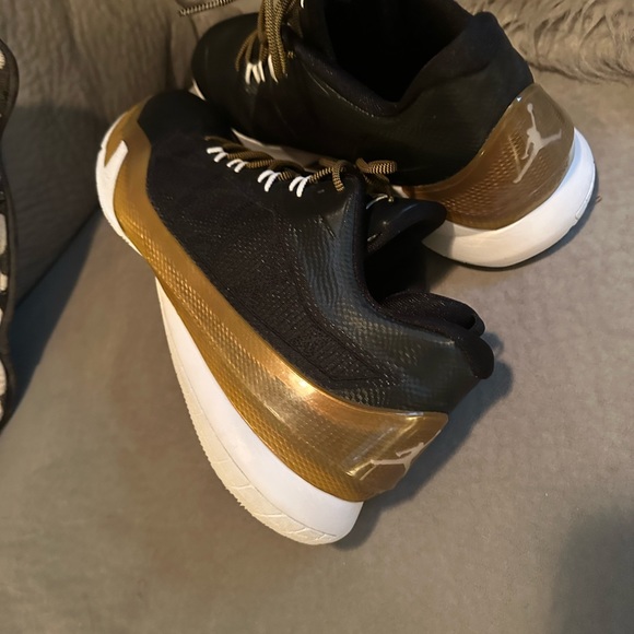 SAMPLE Promo Nike 15 Air Jordan CP3 VIII Cris Paul Black White Gold Sneakers - Picture 12 of 13